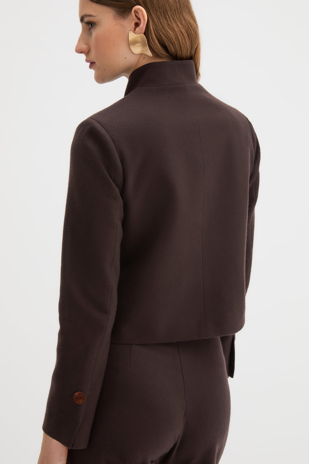 Corbu Jacket in chocolate brown virgin wool, close-up view